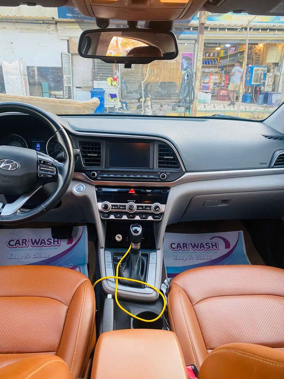 النترة 2019 امريكي
فول موصفات  لمتد بجم كبس ايربك دركة دشبول سليم 
فتحه + بصمه  + بصمه ابواب 
داخل جلد مشمشي + هيتر كشنات
شاشه كامرة + تحديد مسار  +رادار جانبي خلفي
بيها ضرر امريكي قطعتين وكلير ب باب خلفي فقط 
مكان سياره بغداد 
سعر 133 بي مجال 
رد تلقائي ع سعر 
*********** وتساب
