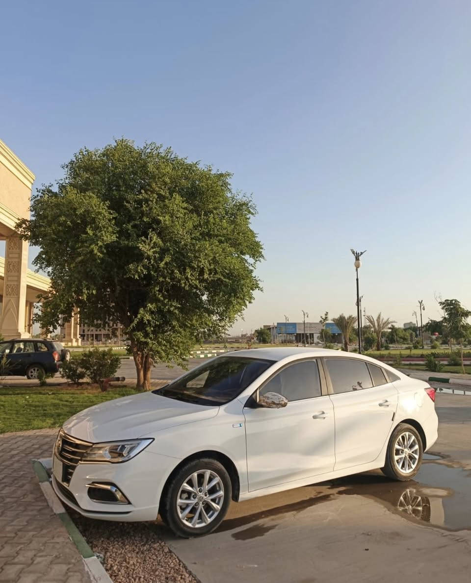 سلام عليكم
للبيع ام جي 5 موديل2023 
كفاله عامه 
رقم بغداد مداور ثاني يوم
مصابيح led
‏A.B.S
نظام مراقبة ضغط الهواء في الاطارات
مثبت سرعة
ارضيات MG 
مصابيح نهارية LED
شاشه + كامره
مداخل USB عدد 2
‏Android Auto
‏Apple Car Play
تحكم ستيرن
اشاير بلمري
 بصمه
تبريد ثلج
تدفئة
بعد هواي مواصفات سياره خير من الله كلشي بيها يشتغل
السعر 107 وبيها مجال دللو بعيوني

النجف الاشرف

***********
