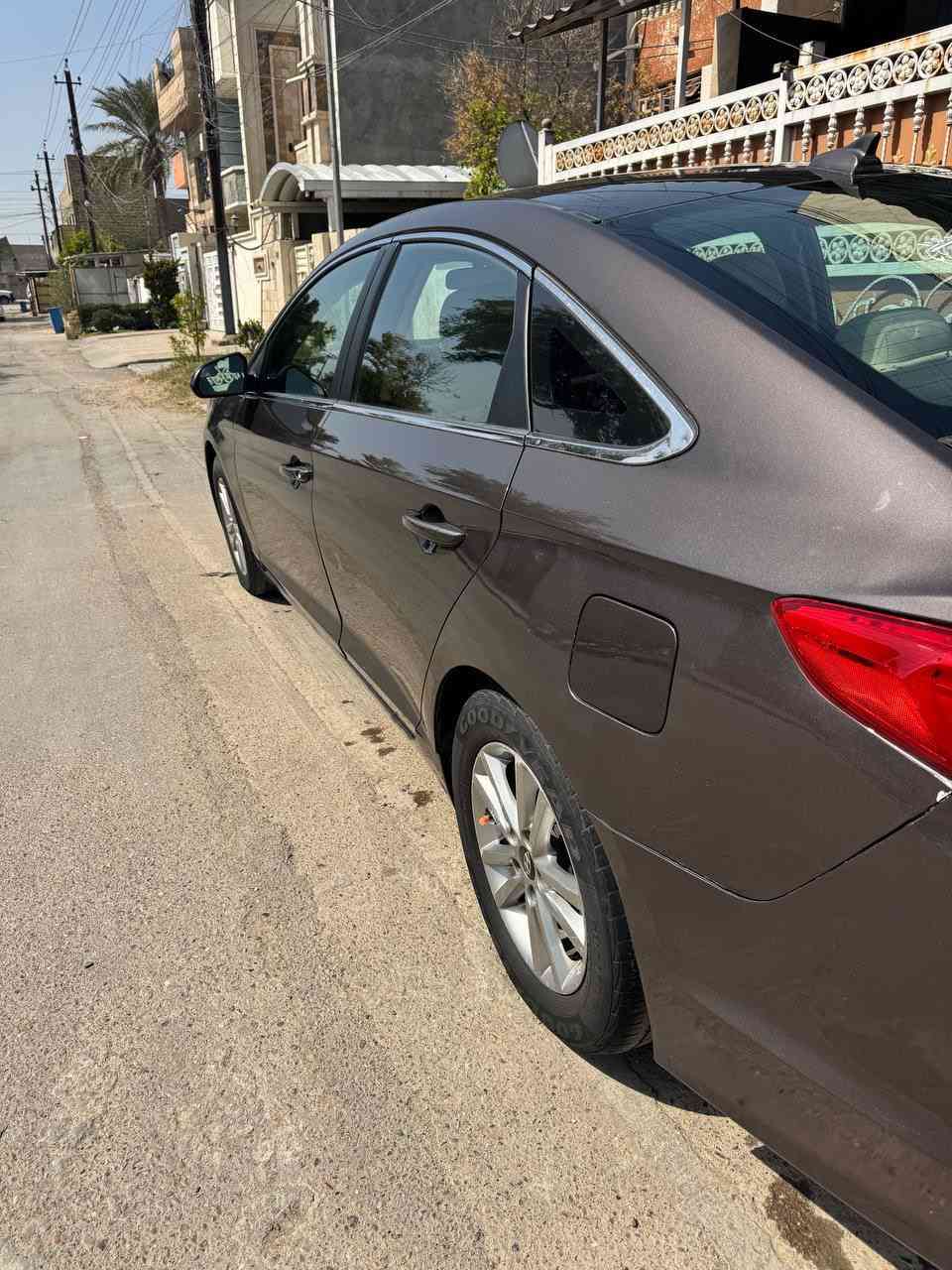 سلام عليكم 
سوناتا موديل 2017 للبيع
السعر 125 بيه مجال بسيط جدا 
مواصفات FE
ماشية 101مايل
حادثها من امريكا خلفي 
بالعراق بنيد مبدل غير لون و جاملغ امامي عكس سايق
مواصفات معروفه 
مكينه 2400 GDI
مكينه و كير مكفولات لا تبخير ولا تنقيص ولا دوانز صدرها نظيف بيه طكطكة بسيطة
تبريد خير من الله 
ايرباكات طاكة (دركة/بردات/دشبول)
سيارة وكاله باسم شركة تريد تحويل تريد وكاله ثاني يوم رقم سليمانية 
مكان بغداد 
رقم *********** بيه واتساب
