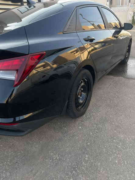 السلام عليكم
للبيع هيونداي النترا 2023 فول ماعدا جلد وفتحة
مواصفات /
بصمة تشغيل وابواب ، تشغيل عن بعد
2023 HYUNDAI ELANTRA, SEL
وارد أمريكي ،ثلاث وضعيات قيادة ،
محرك 2000 دوش ، بصمة تشغيل ، بصمة أبواب اوتو هولد ، نافكيشن ، رادارات خلفية ،رادار امامي ، نقطة عمياء بالمراية ، مثبت سرعة ، نظام تجنب الحوادث مع تحذيرات النقطة العمياء وتحذيرات مغادرة المسار ، كامرة خلفية دواره ، الحادث كما موضح بل صور  بدون يرباك رقم  السعر146
وياله وتخم تايرات جديد بيه
***********
