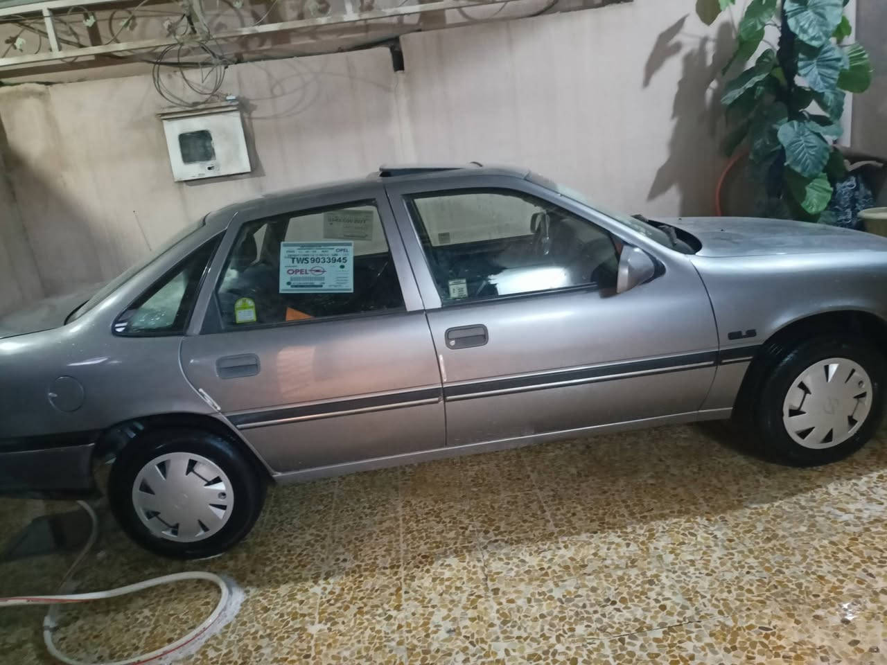 السلام عليكم سيارة فكترة موديل 89 مكينه وكير شرط باتري جديد طخم تاير جديد هزة جديد رقم نينوى جديد وير مني كلها شغاله سيارة بسمي شرط الوكله والتحويل ماستر استنساخ سيارة فول توماتيك صبغ جمالقات الورة والسقف  سيارة شرط بلا تقحيل وبلا ضرر  رقم الهاتف ***********،كورك ***********اسيا السعر 52وبيها مجال
