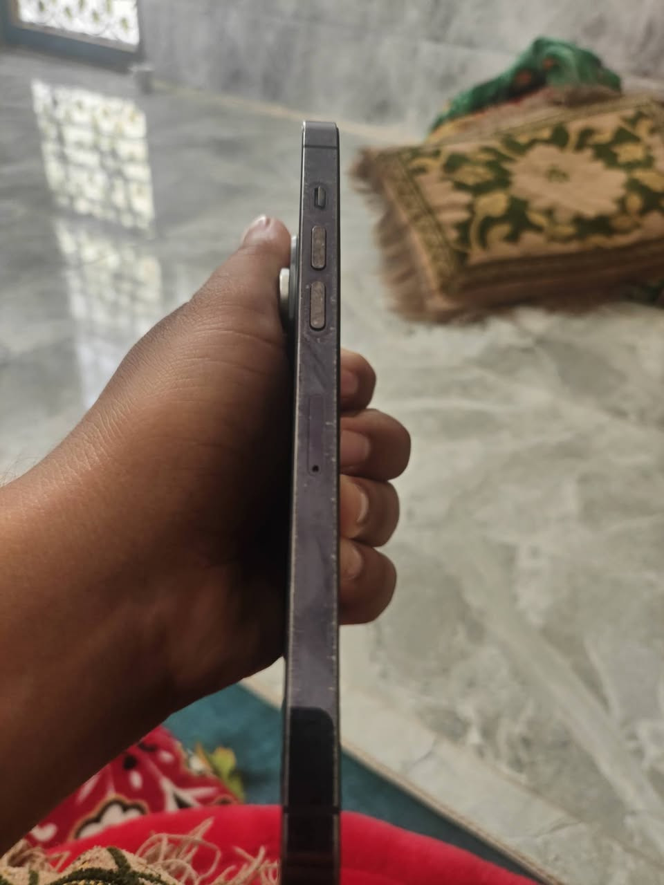 📱 للبيع iPhone 14 Pro Max
🌍 نسخة: شرق الأوسط – طراز AAA
💾 الذاكرة: 128GB
🔋 البطارية: 75%
🖥️ الشاشة: مبدلة وكالة
🔍 ملاحظة: يوجد فطر خفيف بالكلاس (موضح بكل شفافية)
🔌 الملحقات: شاحن فقط

💰 السعر: 550 ألف دينار وبي مجال.

📍 الموقع: كربلاء – حي الغدير
📞 للتواصل: ***********
