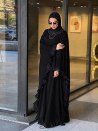 عباية • سواد فاحم • مقاسات ٣٨-٤٨