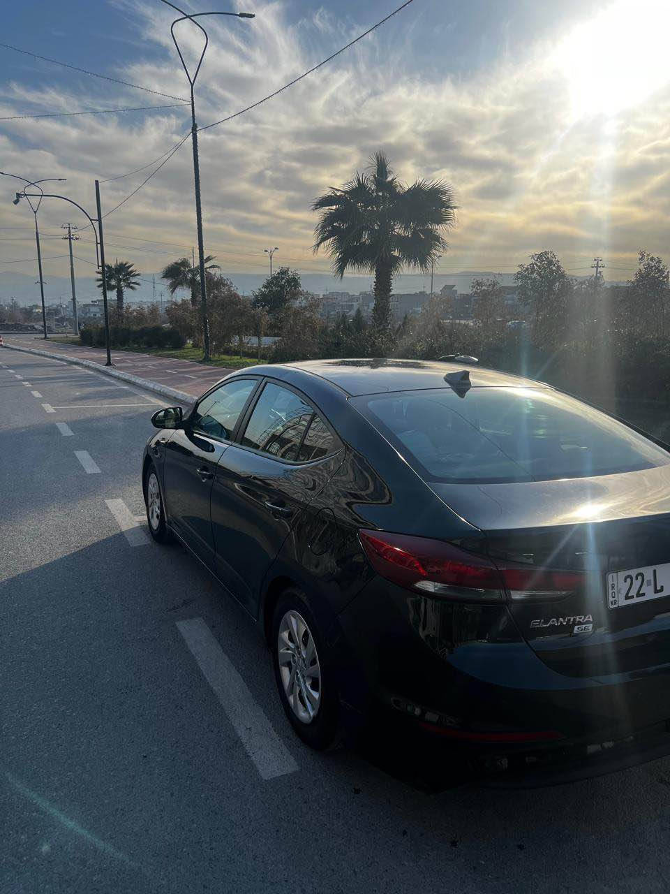 النترا ٢٠١٧
سياره بيهه قطعتين و شبر (بس رش) بدون معجون
باب و جاملغ عكس السائق بدون دواخل و بدون ايرباك
سياره ماشيه ٦٢ الف فقط
سياره حيل نظيفه و كاعده ما بيهه اى خلل
رقم الشاصى منشور بس ما تتلع اى معلومات  
Kmhd74lf7hu095435
سياره بالسليمانيه و بأسمى تحويل لو وكاله حاضر
*********** السليمانية, العراق
