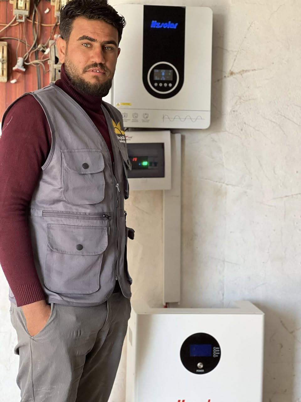 الحمدلله🤲    في حقل دجاج 
تم تنصب طاقه شمسية من شركة HZ

12امبيرنهاري 🌝10 امبير ليلي🌚

الانفيرتر4.2KW  ضمان 2سنوات

البطارية 8KW ضمان 5 سنوات(35) امبير بالساعه 
?"!
يوجد لدينا منظومات طاقة شمسية من نوع شركة HZ
العالمية
بنظام النقدي
بنظام التقسيط
بكل الاحجام من 2 امبير فما فوق بطارية ضمان 5 سنوات جهاز انفيرتر ضمان 2 سنوات
الواح ضمان 10 سنوات

***********.
