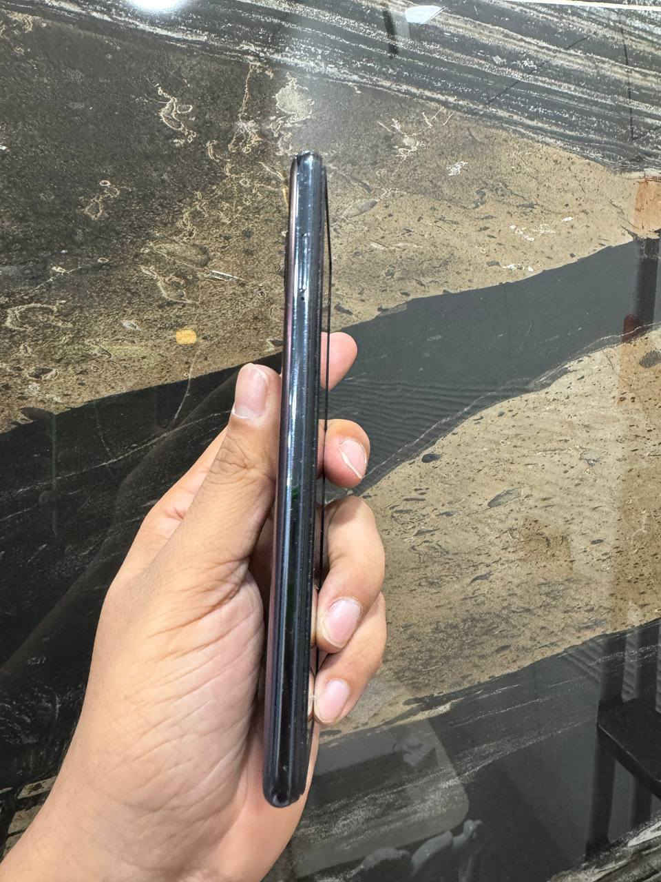 السلام عليكم
جهاز شاومي X3Pro

الشاشة6.67 بوصة - 120 هرتز - IPS LCD

1.الذاكره ٢٥٦ كيكا

2.الذاكره الداخليه 8+3 كيكا

3.المعالج سناب دراغون 860

4.الجهاز نضيف واضح كل التفاصيل 

5.الكاميرا48 + 8 + 2 + 2 ميجابكسل

6.البطارية5160 مللي أمبير - 33 واط
السعر 170
الجهاز بدوون ملحقات مكاني حب تونس
***********
