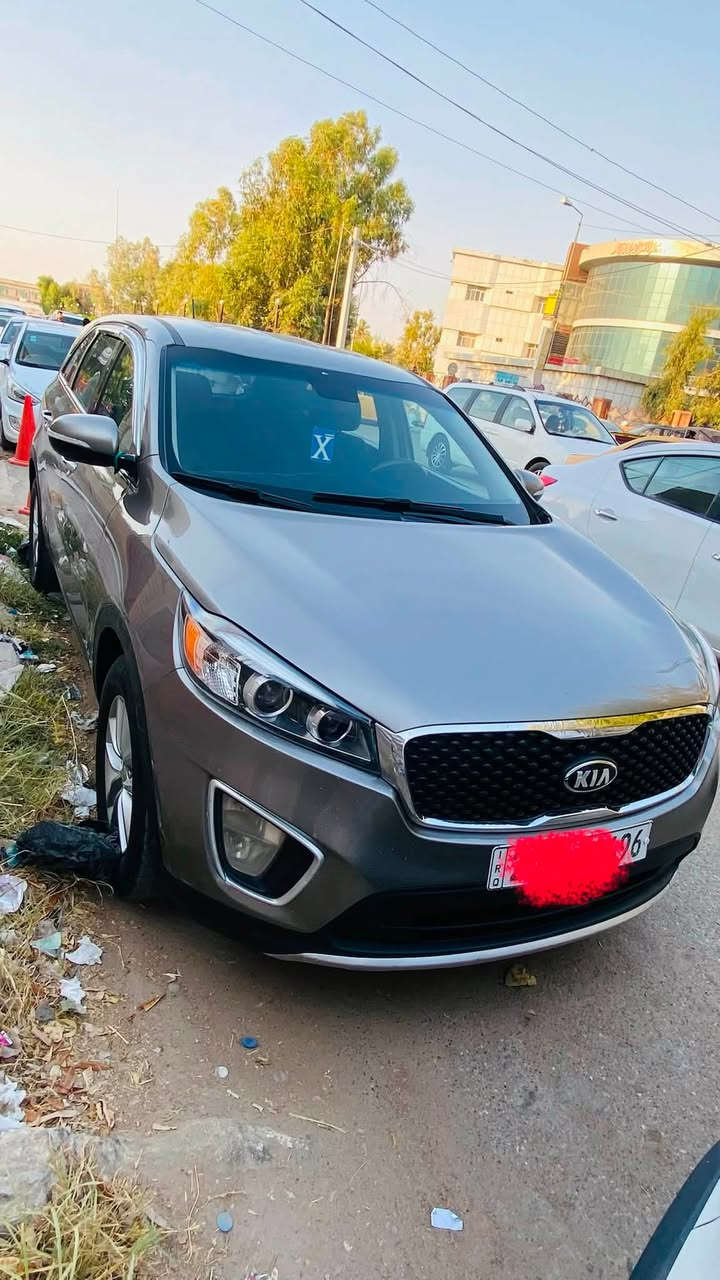 كيا سورنتو وارد امريكي موديل 16 
حادثها جاملغ وبنيد سنوية باسمي رقم الجديد 
مكينه 4 سلندر كير تبريد حداديه جاهزه من كلشي
عنوان السيارة ناصرية سوق الشيوخ 
السعر 147 وبيها مجال
للاستفسار ***********
