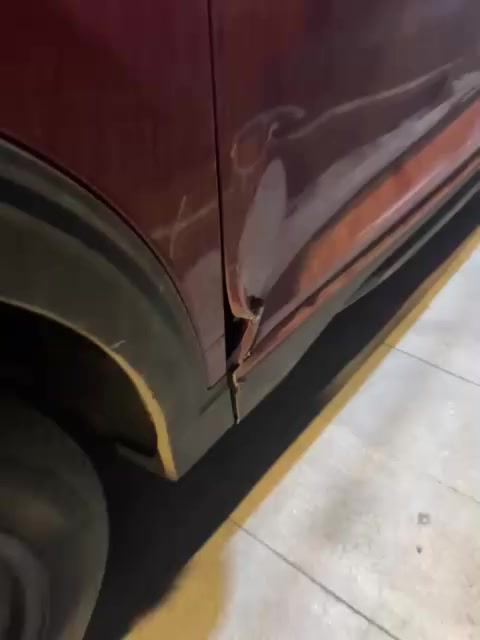 السلام عليكم شانجان cs85 مديل 2022 للبيع ماشيه 58 كيلو السونار والحادث مرفق مع الصور محرك 2000 تيربو مواصفات فول رقم بغداد انگليزي السعر 23 مليون
الهاتف *********** مكاني بغداد
