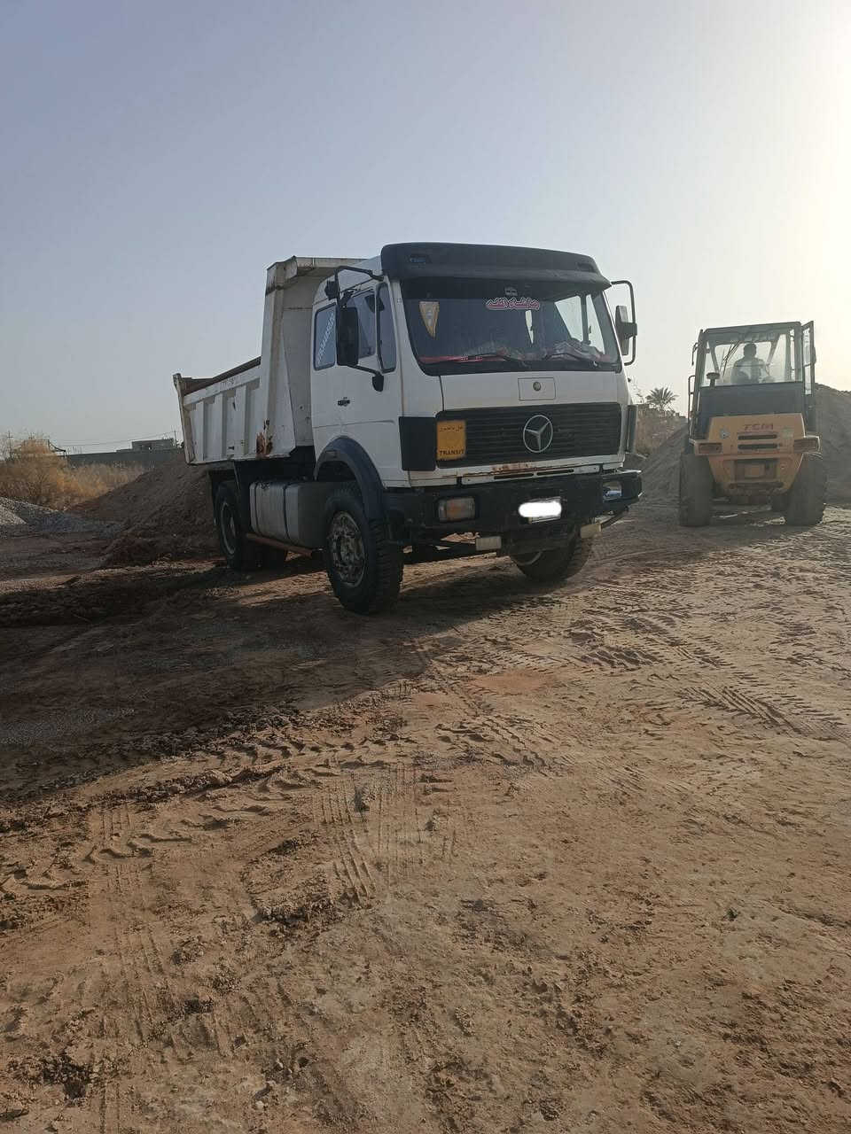 سلام عليكم البي للبيع موديل 91محرك 28ستندر كير 25شاصي مكفول سياره خير من الله سعر 185وبيه مجال بصيط لاستفسار ***********
