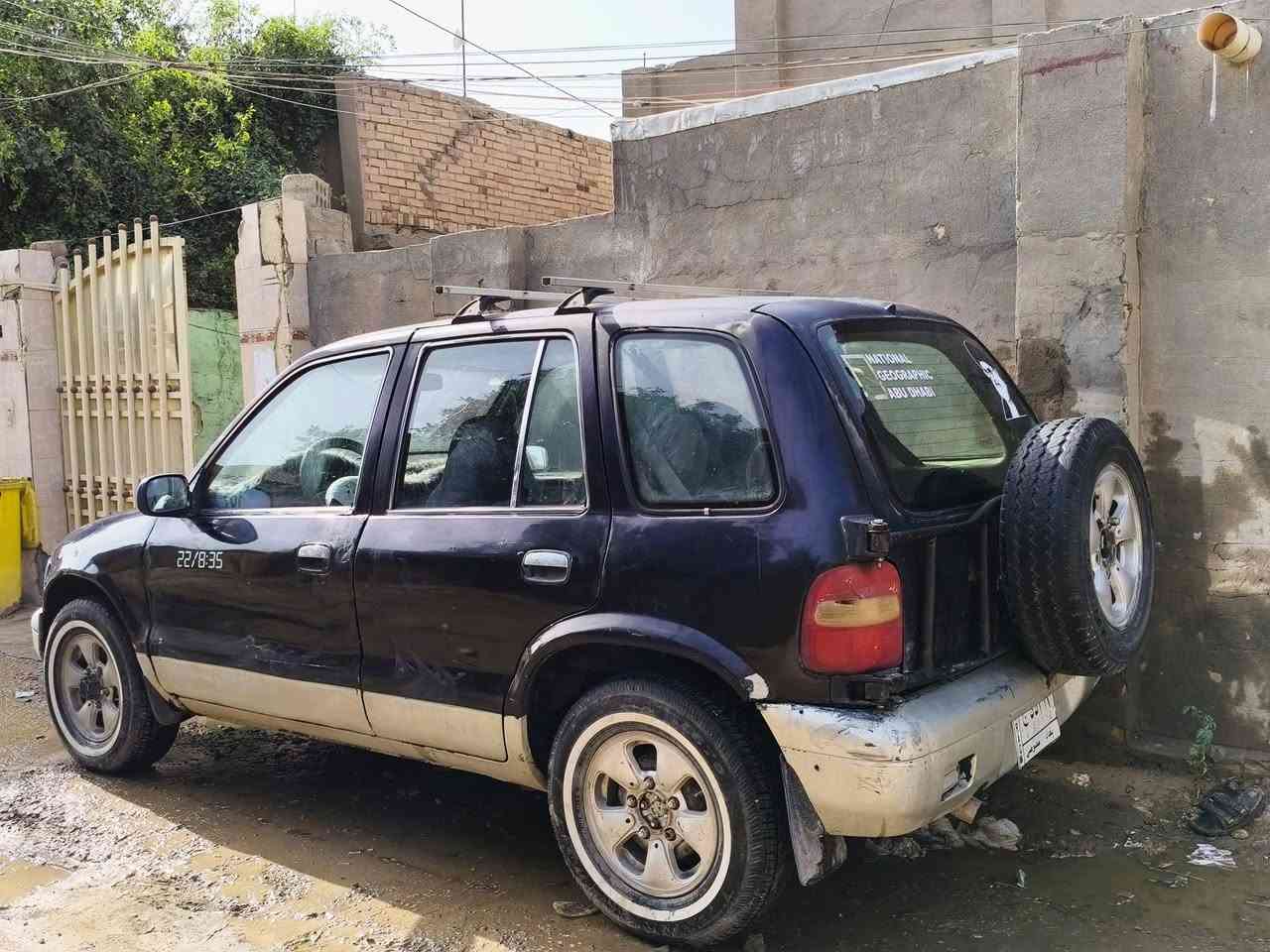 السلام عليكم #بيع_مستعجل  
كياسبورتج موديل 1995 رقم بغداد سنويته للـ 2028 كير أوتو ومحرك مسكر بلادي 2000 (خير من الله) تبريد فقط  محتاجه غاز  كهربائية شغاله ما نقصها  شي باتري جديد الاصلي حداديه زينه أمامي وخلفي بدون خياس  لا تنقيص ولا تبخير  (تحويل ثاني يوم  )
#السعر 32 وبيه مجال وتدلل
مكاني بابل المدحتيه  لأتصال على رقم *********** موجود واتساب
