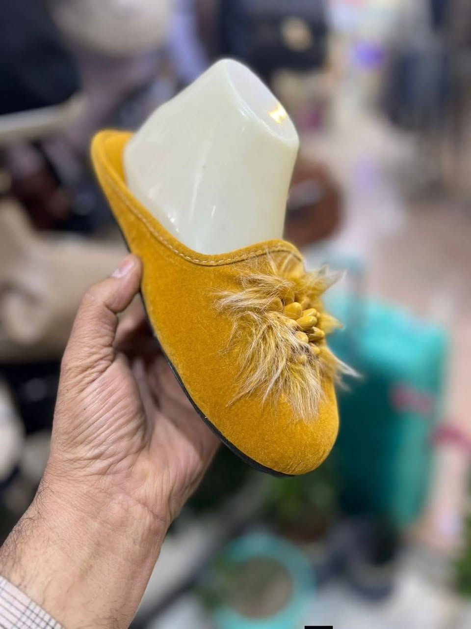 مساء الخير .... .وفرنا لكم .. 🍋🍋🍋
 شحاطة  سابو شاموو طبي فول اناقه و خفيف و  مميز و انيق ....
سعر ب3  الاف 
اخذ قطعتين ب5 مع هديه
القياسات  37-38-39
الالوان اسود بيجي نيلي كاكي
  العنوان : كوت / شارع الهورة / معرض الرواق  يوجد خدمة توصيل لكافة محافظات العراق 😍 واتساب *********** __*********** الجمال 🌹الأناقة 🌹 البساطة 🌹النزاكة 😁

#اكسبلور #اكسبلور_فولو_ي_حلو🔥😴_ي_عمري #اكسبلور_فولو_شوفو_البوستات_الي_قبل_راح_تعجبكم دهل اوران, واسط
