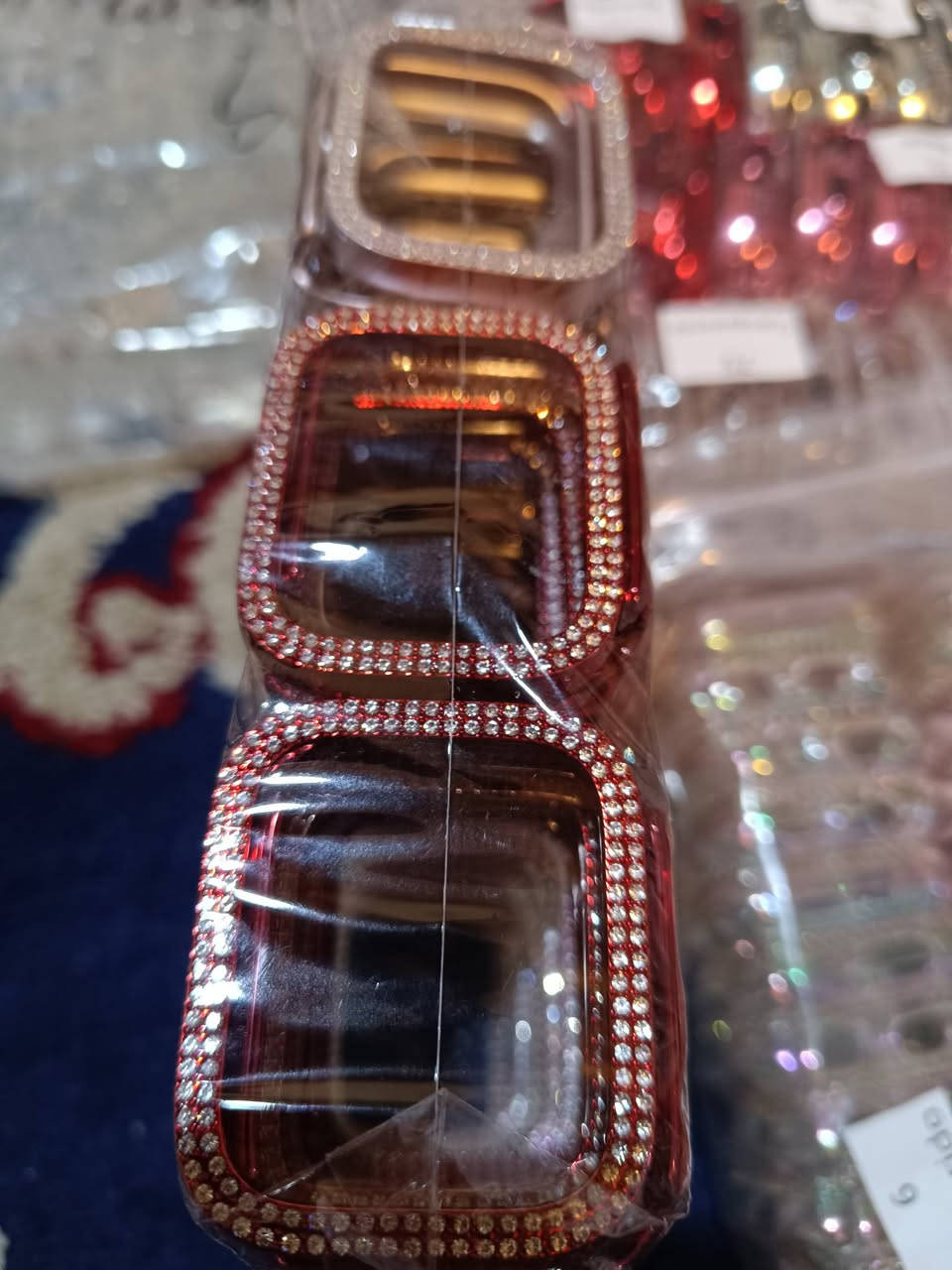 ⌚ حافظات ساعات (مختلفة الأحجام)
📦 العدد: 330 قطعة
🛡️ لاصق حماية شاشة ساعة
📦 العدد: 1550 قطعة
🔥 البيع  لاعلى سعر
ملات بالة dhl


**إذا كنت صاحب هذا الإعلان وتريد حذفه لأي سبب، رجاءا أرسل رسالة إلى الدعم الفني**