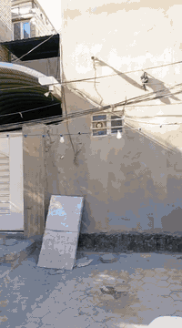 للبيع ١٠٠م طابقين كونكريت مسلح مربعه شارع ١٥م اوساحه حي الوفاء منطقة اساتذه ثانيه السعر ١٦٥مليون مع مجال ***********مكتب بركات ام البنين العقاريه حي الوفاء مقابل جامعه مقابل مول سنتر بغداد
