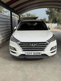 توسان 2019 خليجي مكفولة من كلشي غير نص باب صبغ مثل ما موضح وبقية مكفول...