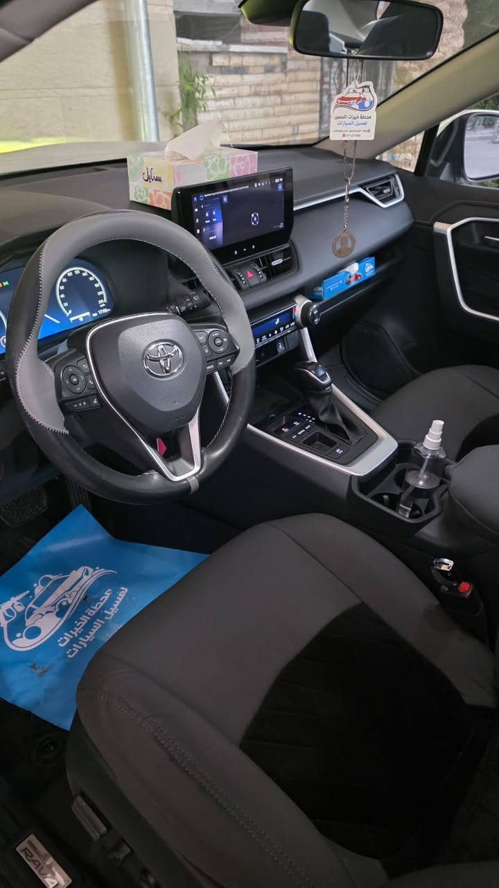 تويوتا راف 4 للبيع 2024 وتجميع الصين فول مواصفات واحد على واحد حساسات اماميه خلفيه كاميرات360 رادار امامي تنبيه خروج عن المسار شاشه خرائط بلوتوث تدفئه مقاعد مقاعد جلد كراسي كهرباء شنطه كهرباء بانوراما بيها بس شخط خفيف جدا ليوره ماشبه 17000 السعر ,27000 دولار وبيها مجال العنوان بغداد شارع فلسطين حي النيل للتواصل ***********
