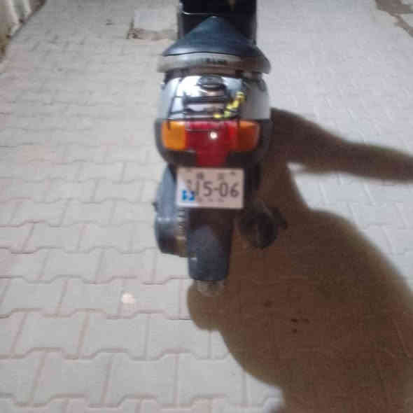 السلام عليكم دراجه للبيع كهربائيه شغاله سلف هندر حلوه سعر 350 وبيها مجال شراي يتصل هذا *********** مفتوحه مره واحده حلوه شلعه معدل
