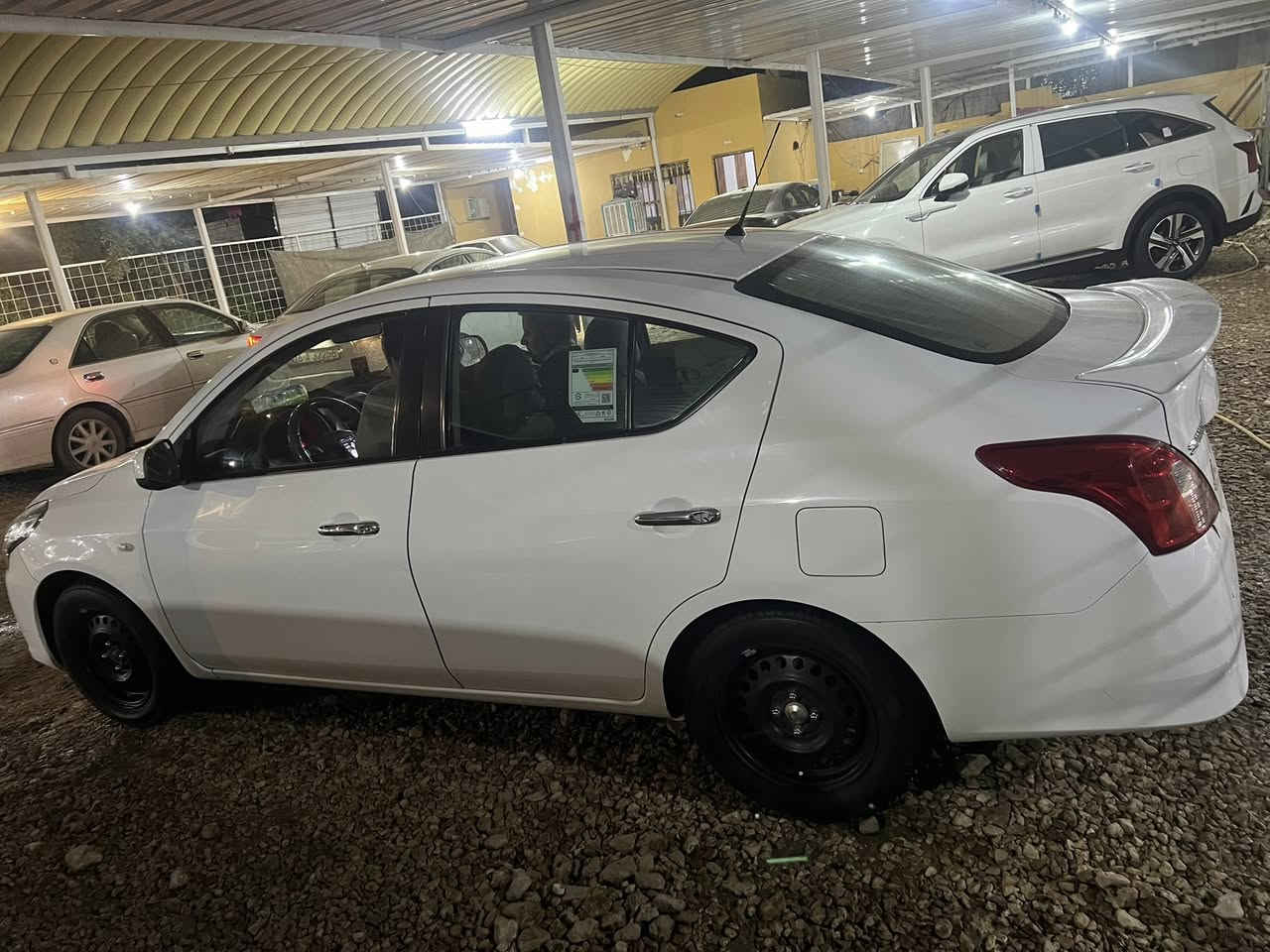 سلام عليكم نيسان هندي موديل 21مكفوله من الصبغ والبارد ب110 توصل تصل ع رقم ‭0781 667 3755‬
