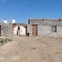 قرب جامعة سومر • ٣٠٠م • بيت للبيع