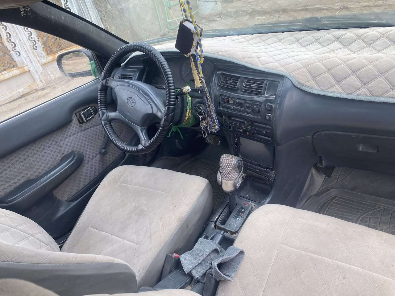 سلام عليكم كورلا للبيع مديل 92مكينه 1600توني شاده كير بيه ضعف كهربائيات كله شغاله سياره خير من الله حلوه مرتبه رقم جديد بسمي مداور ثاني يوم سعر 46وبيه مجال هاتف ***********بيه وتساب
