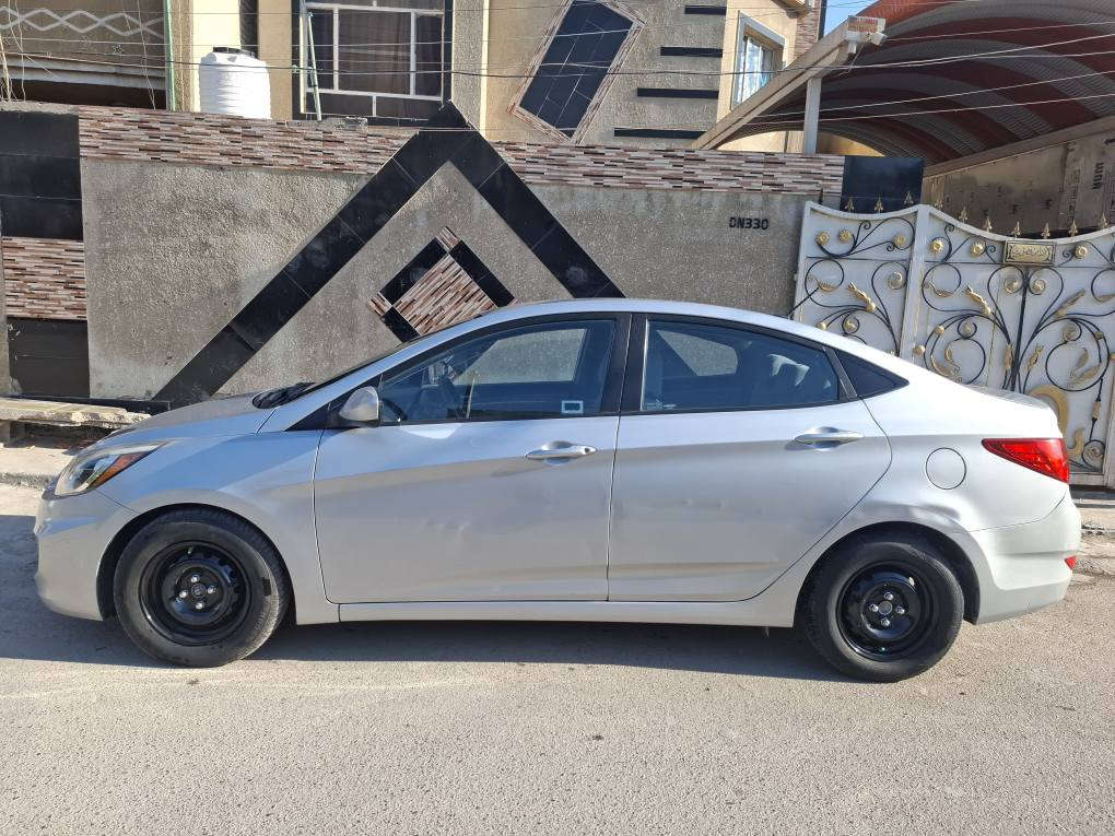 السلام عليكم هونداي اكسنت موديل ٢٠١٧ وارد امريكي محرك ١٦٠٠ GDi تدفئة وتبريد شغالات نظام ايكو كهربائيات كلهه تشتغل داخل نظيف جدا بوضع الشركه صدر امامي وخلفي جديد تخم تاير جديد سياره جاهزه بدون نقص حادثها باب خلفي عكس السائق صبغ ثلاث قطع بدون دواخل تريد تحويل او وكاله هزه وسنويه جدد مكانها بغداد الدوره ابو دشير هاتف *********** سعرها مناسب ٨٨ ومجال بسيط جدا كير ومحرك مكفولات بغداد, العراق
