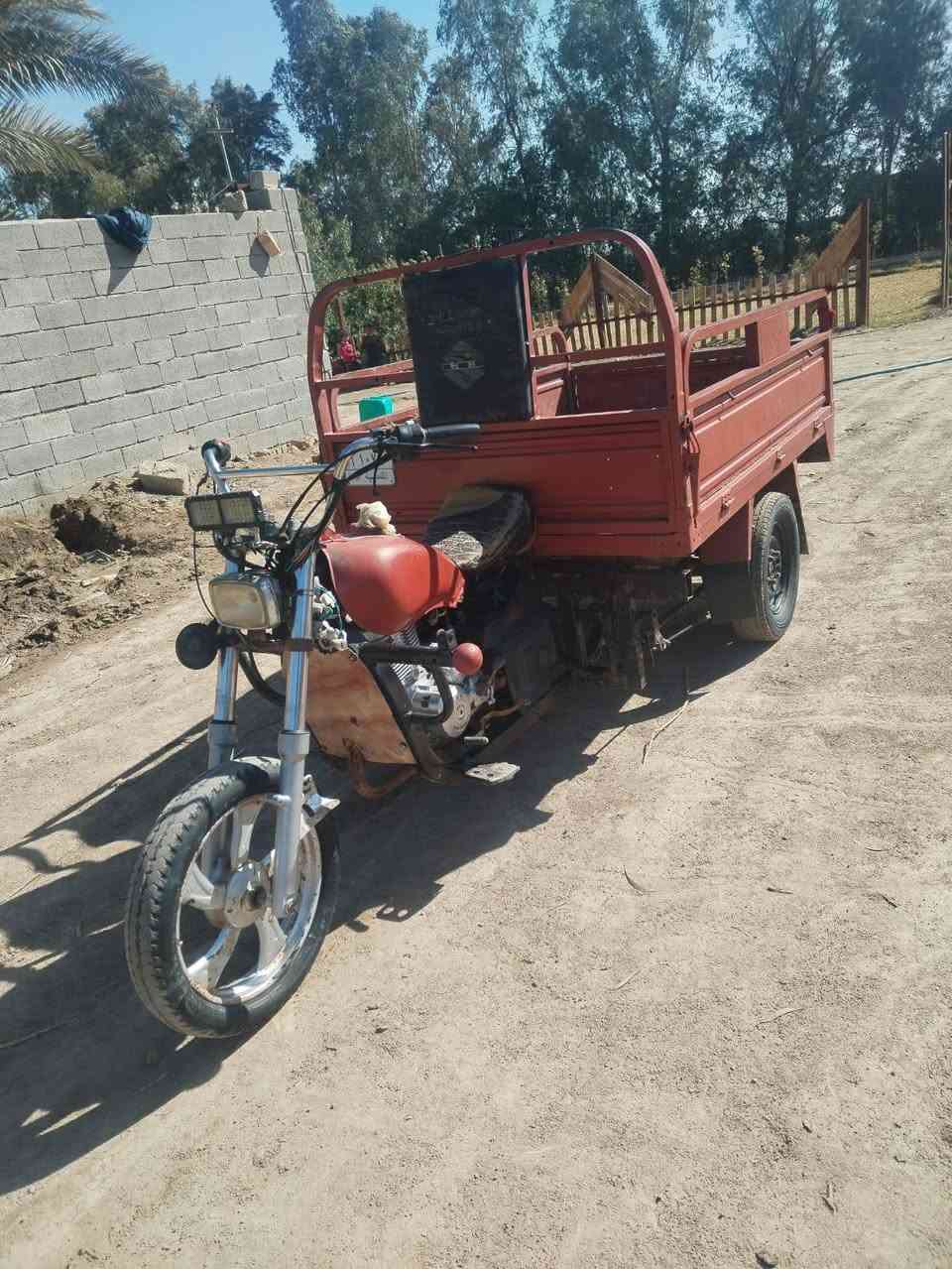 اسلام عليكم ستوته للبيع موديل 2012 اكسن مشرط بدي مشروط دبلات شغاله جديده كهربائيات شغاله تواير تلاثه جوبلس جدد محرك موديل 23 مشروط بعده جديد لايتات عالي ناصي ورماش ماناقصه اي شي گبل لشارع خير من الله
الستوته بيه بس لحيم بل ركبه وملحوم لحيم مضبوط احمل بيه طن اليحب متواجد عل خاص وهاذه رقمي *********** سعره 950 وبيه مجال بصيط مكاني الديوانيه الحمزه الشرقي
