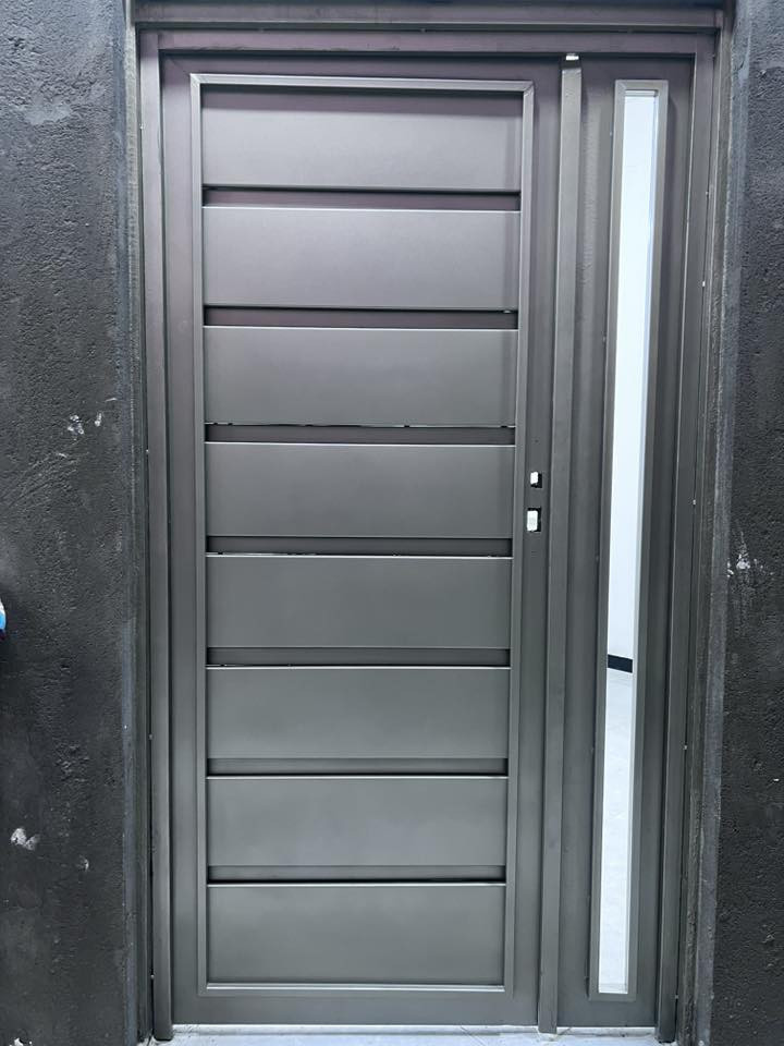 سلام عليكم صباغ حديد شغل درجه اولى المكان بغداد الحريه للتواصل وتساب ***********
