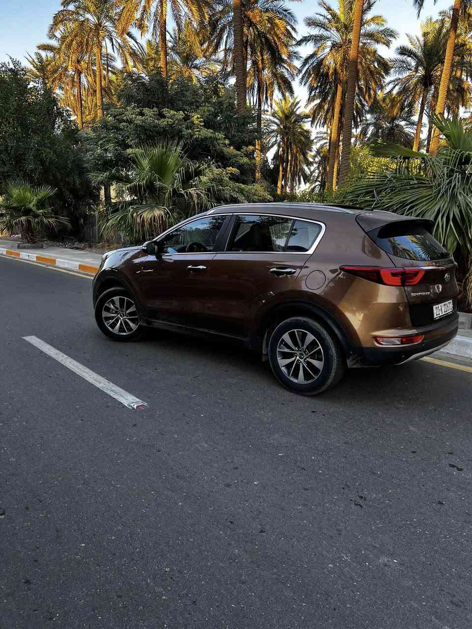 للبيع كيا سبورتج 2017
جديده و على ايدي السياره وارد خليجي و مسويلها ادامه كامله من الدعاميه للدعاميه و كله مضبوط دينار واحد ما تصرف عليها 

سياره على ايدي 

مواصفات فول 

بانوراما

ويل كب كروم  

بصمة تشغيل و ابواب 

شاشه و كامره خلفيه 

حساس امامي خلفي 

مرايا شفط 

اشير بالمرايه 

 درافي مود 

لد نهاري 

بك لايت LED 

كروز سرعه 

محرك 1600 جديد اقتصادي جدآ بالبانزين بانزين افول كله محسن و دهن اصلي. 

صدر امامي خلفي كله توب 

تبريد ثلج  سياره كلش حلوه و مال بيت بيها صبغ بنيد و دعاميات شرط بدون دواخل ولا اي ايرباك طاك شرط ما ابيعلك الا تفحص سونار وين ما يعجبك 

السياره رقم سليمانيه بسمي سنويه و الرقم جديد تحويل ثاني يوم 

سعر السياره 158 بيها مجال بسيط للشراي الجاد 

مكان السياره بغداد الجادريه للأستفسار الأتصال على الرقم *********** متوفر واتساب 

تحياتي للجميع
