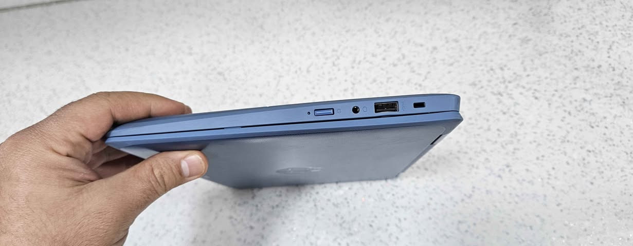 بسم اللە، لاپتۆپێکی زۆر پاک و جوانە وەك نوێ وایە جیلی بەرزە، شاشە لەمسە 360پلە دەسوڕێت دەبێتە تابلێت دەبڵ کامێرایە و زەمانی هەموو شتێکی لەگەڵە،جیلیی 10ەیە پاتریەکەی نزیکی80 لە سەدە و ڕێژەی خاوێنی سەدا98 بۆ سەدا99  و شاحینەی ئەسڵی لەگەڵایە و هەموو گیانی بەشەرت.
hp
core i5
genaration 10
Ram 8 
Hard 256 ssd
tach screen X360 رانية, السليمانية


**إذا كنت صاحب هذا الإعلان وتريد حذفه لأي سبب، رجاءا أرسل رسالة إلى الدعم الفني**