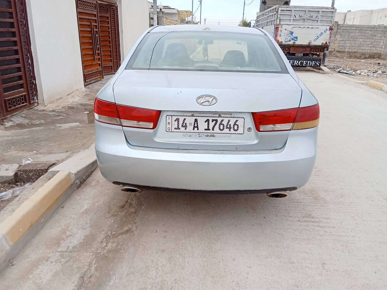 سيارة سوناتة نضيفة موديل 2006 الاتصال على الرقم ***********
