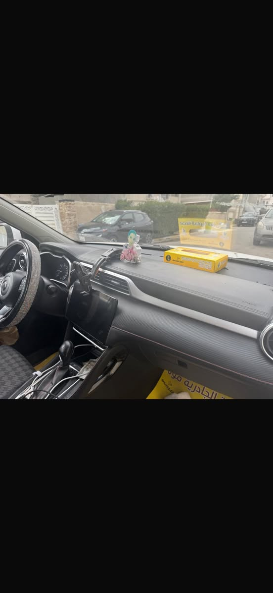 السلام عليكم
Mg zs 2023 للبيع 

السعر ٩٥ ورقه

***********
