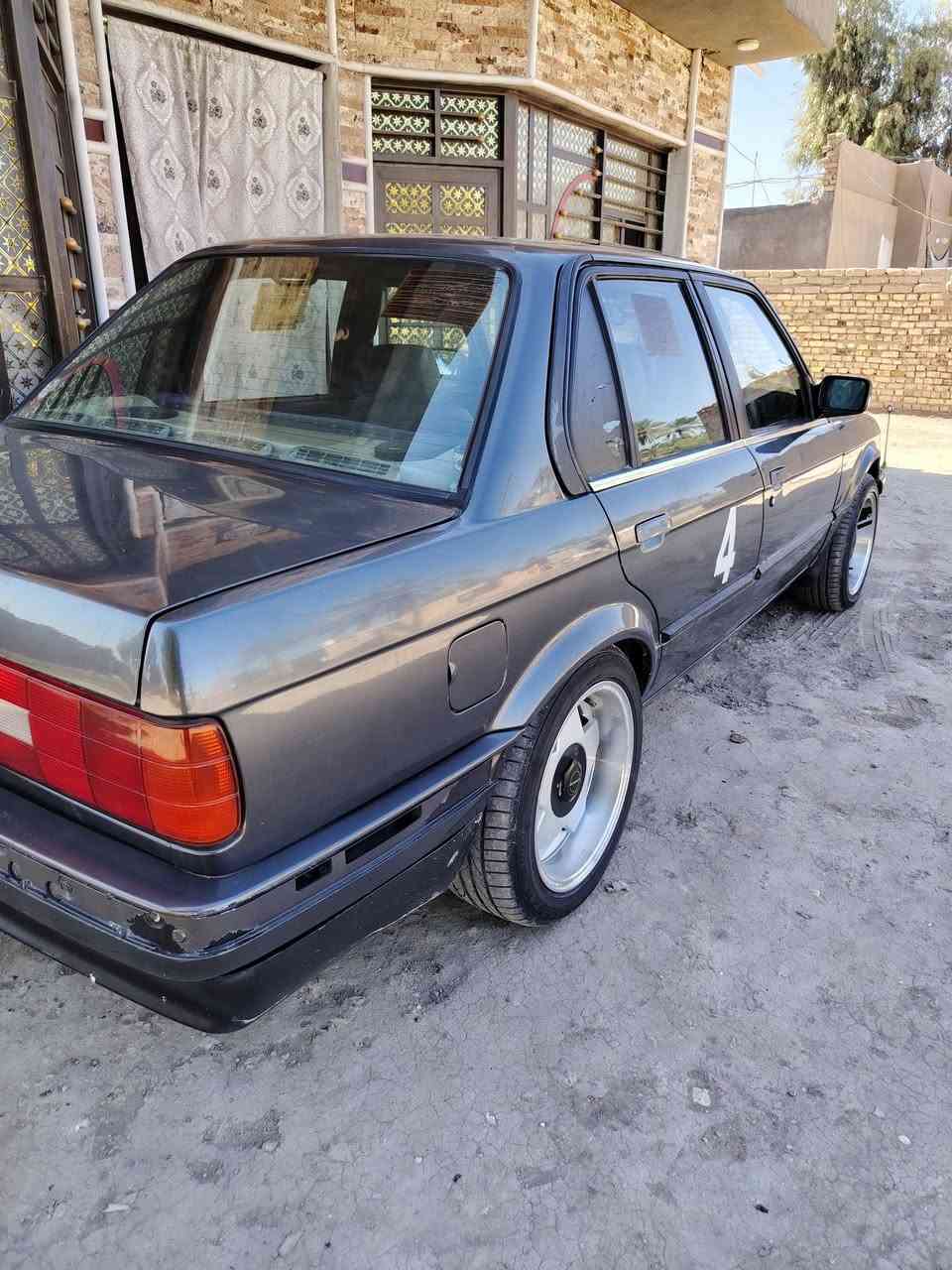 سلام عليكم
بيئم زعره حجم 320  محرك سته سلندر مفتوح رقم بغداد الماني مداور شوكت ماتريد  ويل رياضي  شاشه كبيره  لايت زنون  سياره على البلاد العنوان بابل قضاء الكفل السعر 50  رقم الهاتف ***********
