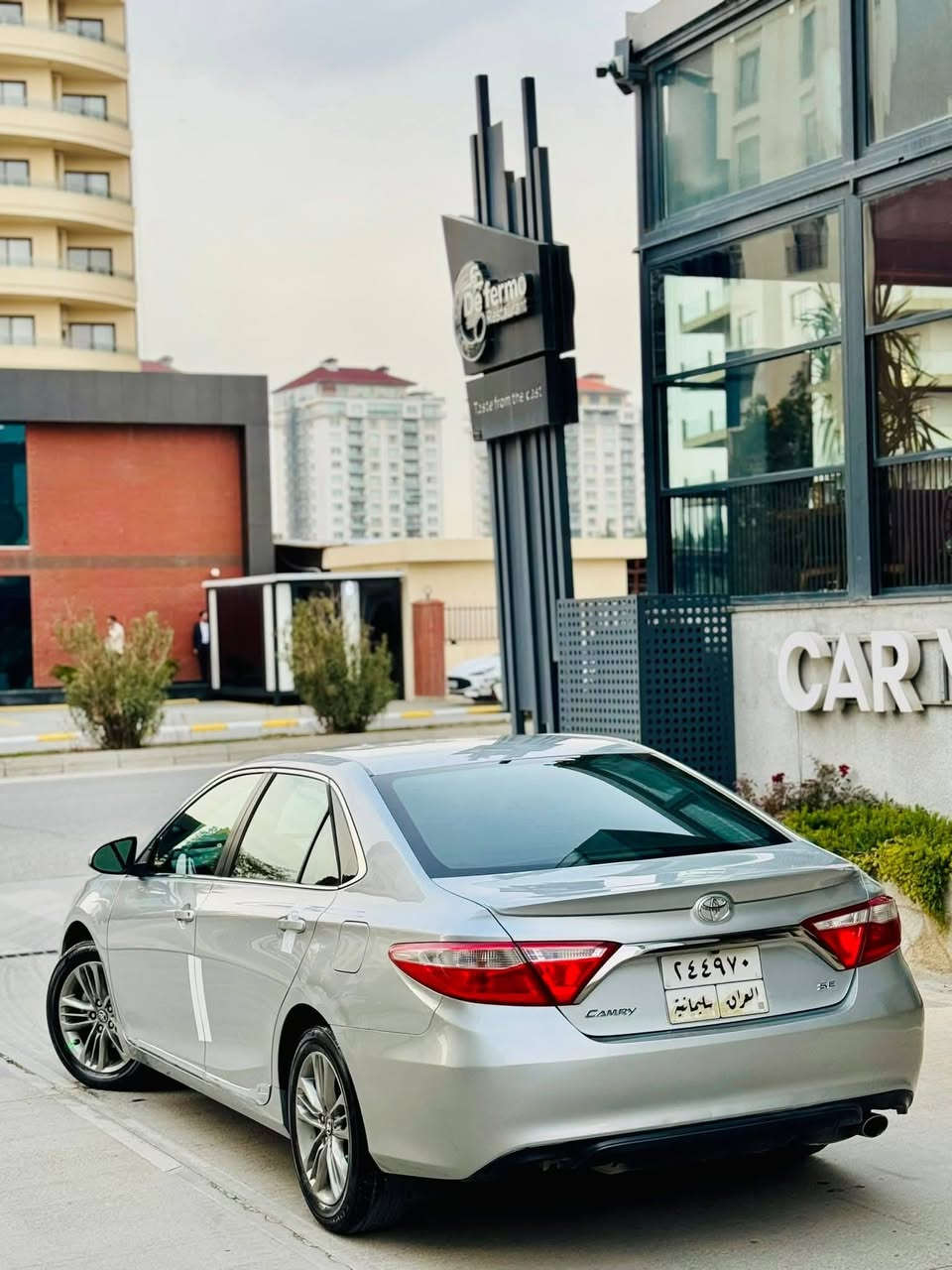 كامري موديل17 بيع فقط ضرر بنيد فقط بدون ايرباك ماشي 80مايل السياره رقم جديد وسنويه 31  السعر 186 بيها مجال كلش قليل باقي التفاصيل اتصل على الرقم ***********
