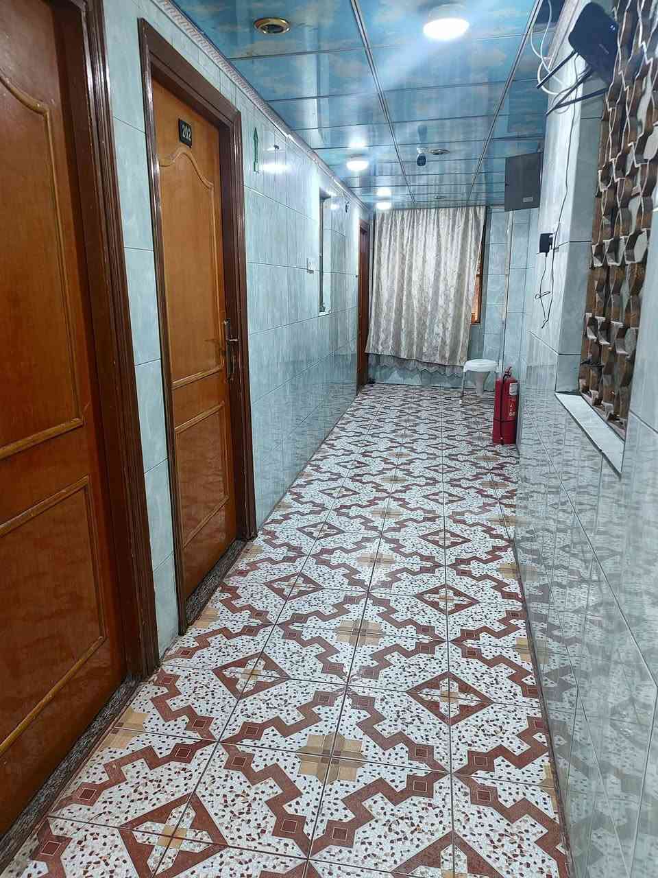 فندق المعالي    النفر 5
الفندق يبعد عن الامام دقيقه 
باب ساقي عطاشى كربلاء باب الامام العباس عليه السلام 
متوفر غرف 
ثنائيه ثلاثيه رباعيه خماسيه سداسيه
للحجز والاستفسار 
🧿***********
