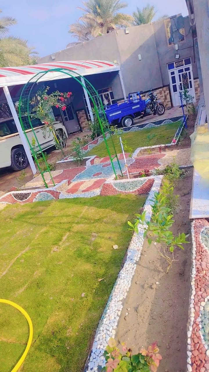 حسن لديكور ***********
عمل ديكورات درجه اولى نقشات شلال نافوره وبأسعار مناسبة
