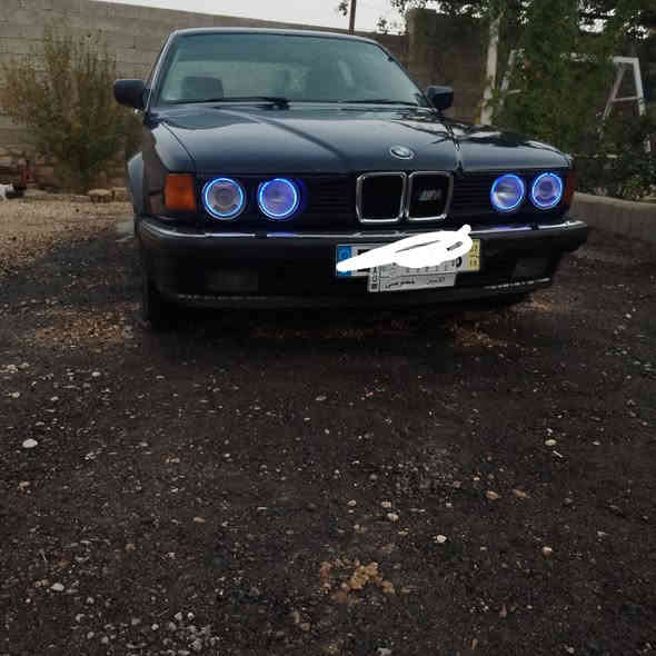 السلام عليكم
للبيعBMW 

موديل 91مصبوغه عام لجماليه 
كير اوتوماتيك محرك واكسل كفاله 
تبريد وتدفئه شغاله ستنر لك شغال 
سياره ماشاءالله عليه سعر 45وبيه مجال تريد تحويل تريد وكاله استفسار على هذا الرقم *********** وبي وتساب 
مكان سياره الانبار القائم
