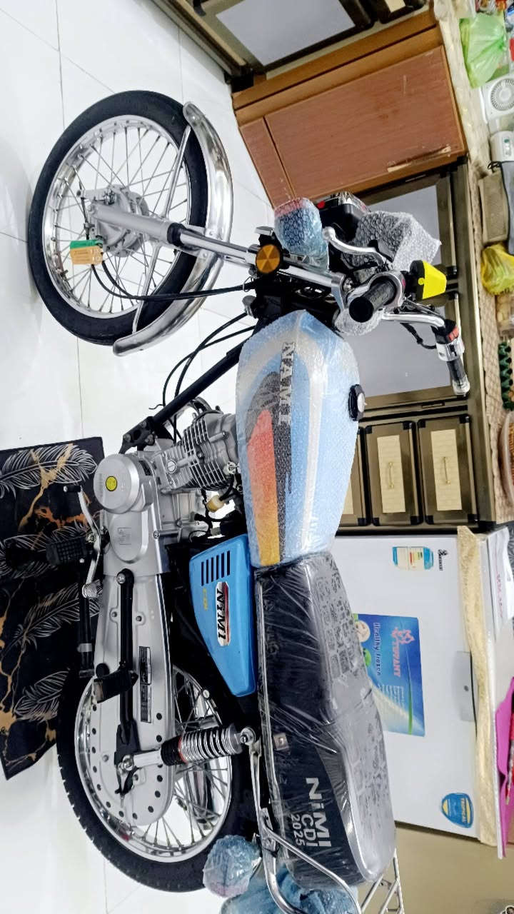 السلام عليكم نامه امتياز اصلي موديل 2025 دراجه جديده بعدها بل جيس بعد احله من الصوره  مال وكيل 5اوراق الشراري يتصل مكاني حله شاوي يم فلكت غرفت التجاره السعر 625مال بيع نهايته وهذا رقمي ***********
