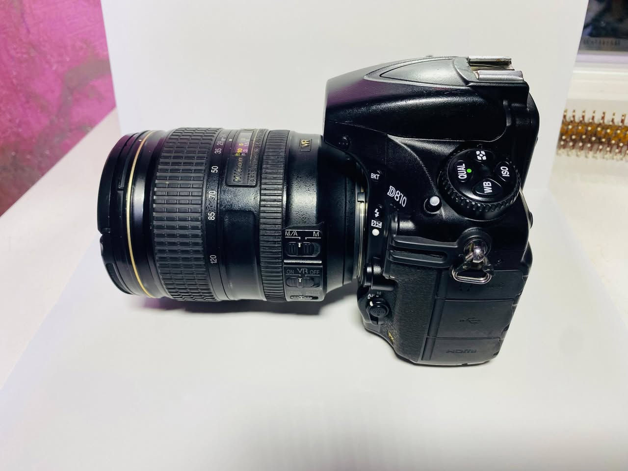 نيكون 810
نيكون 810 فول فريم نضافه 85%
عدسه 24-120 نانو كرستال 
ملحقات بطاريه +شاحنه +حزام كتف 
السعر : مليون و150 وبيها مجال 
العنوان البصره المعقل 
هاتف *********** واتساب مفتوح 24ساعه
