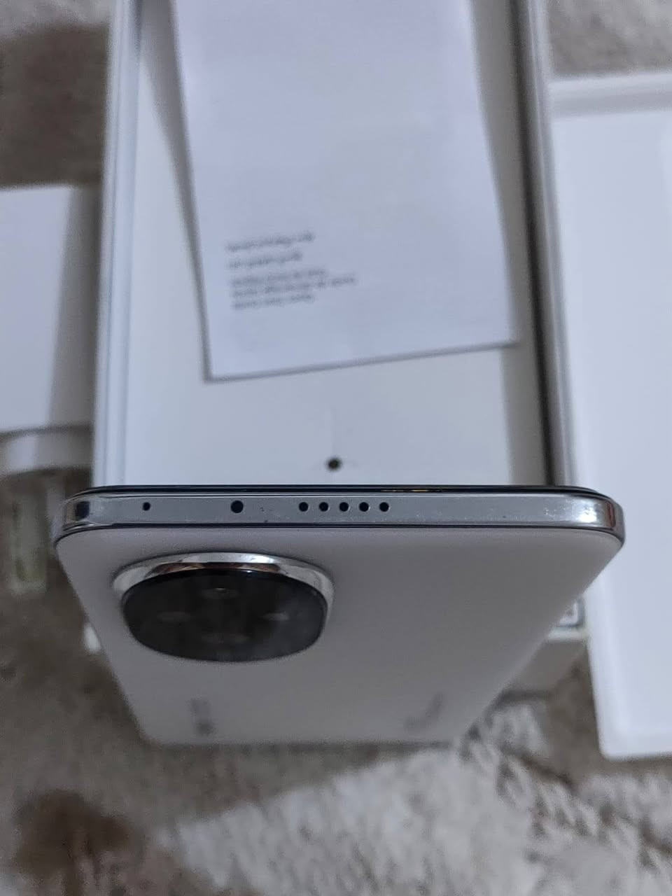 سلام عليكم      
    
 هونر 200 😍.    
جهاز نضيف كلش مستعمل 3 اشهر الله شاهد      
ذاكرة: 256 🤩.       
سرعه شحن 100W 😍.      
شاشه 120 هرتز. عشوائي  12 + 12❤️.     
كامرة تخبل 50x  ZOOM
 بي نقص كيبل مال شاحنه فقط سعر 380 وبي مجال مكاني نجف


**إذا كنت صاحب هذا الإعلان وتريد حذفه لأي سبب، رجاءا أرسل رسالة إلى الدعم الفني**