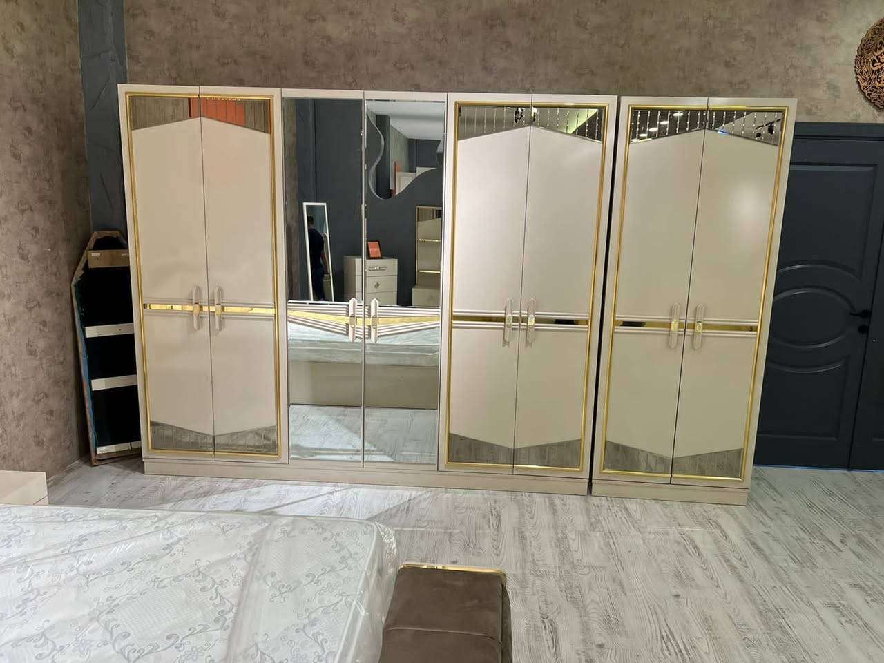 عرض خاص 
٩٧٥الف فقط
شامل النقل والشد مجانا في محافظه النجف الاشرف *********** 
***********
