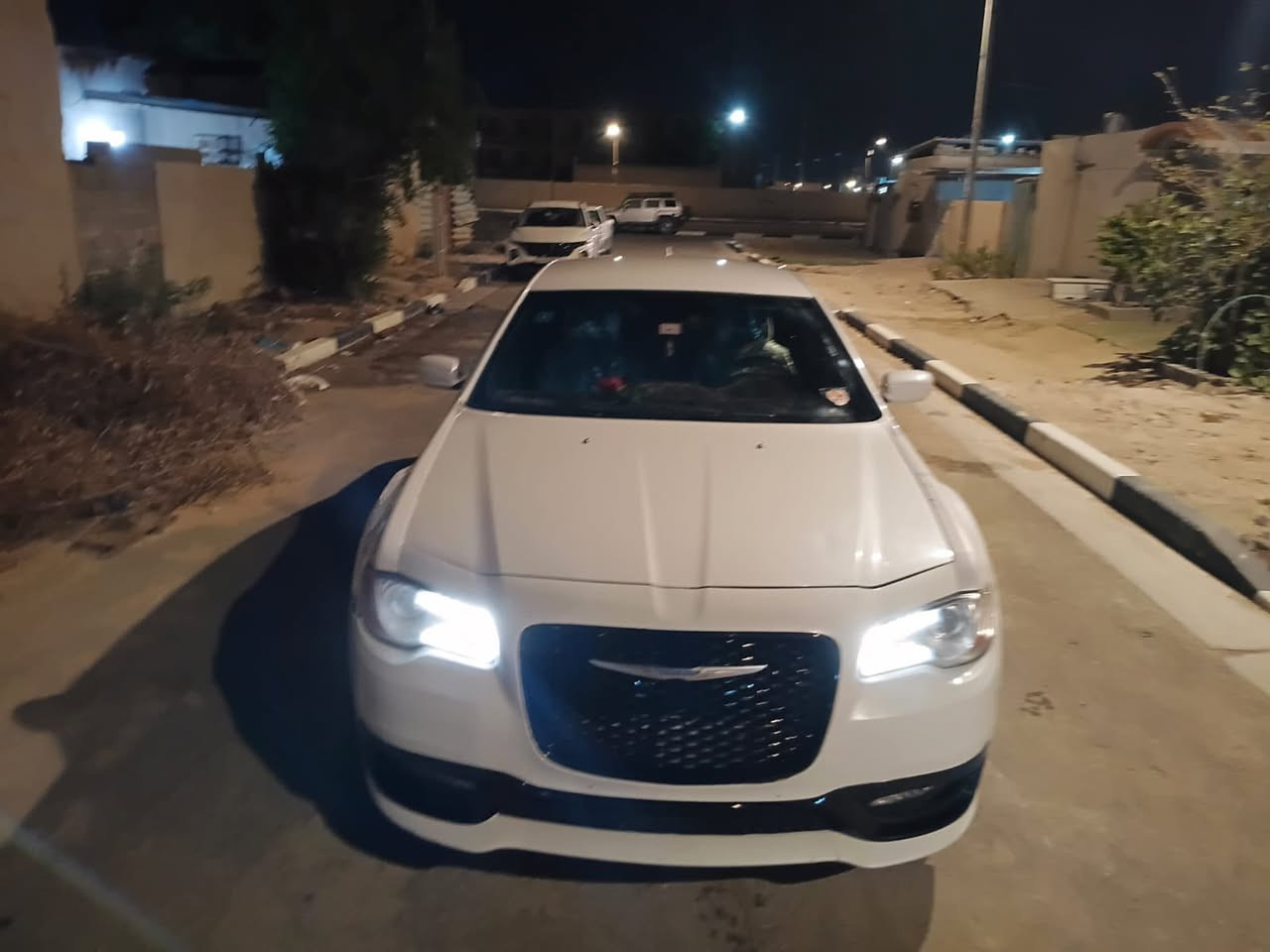 اوباما  موديل ١٢ فول واحد على واحد ما عده فتحه 300c
مواصفات
١ محدثه ٢٣
٢ لايت زنون
٣كشنات كهربائية
٤ كشنات تبريد وتدافئه اربع كشنات
٥ كلاص حار و بارد
٦ حساسات
٧ بصمه تشغيل من بعد
٨ شاشه جبيره
وكشنات جلد بعدهن بلجبس
١٠ برده خلفيه
سياره جديده بعدها بلجيس سياره جاهزه من كلش كارتون وارد خليجي عداد كيلو متر سياره اخر حبايه و تسجيل جديد دخول جديد باقي بس كمرك مالها كامله من رقم و مسقط عليها سياره ضباره مالتها بلمرور سياره بسم والدي تحويل مباشر مع استلام رقم تحولها بسمك سعر ١٠٥ الاتصال ***********
واتساب و شريحه
