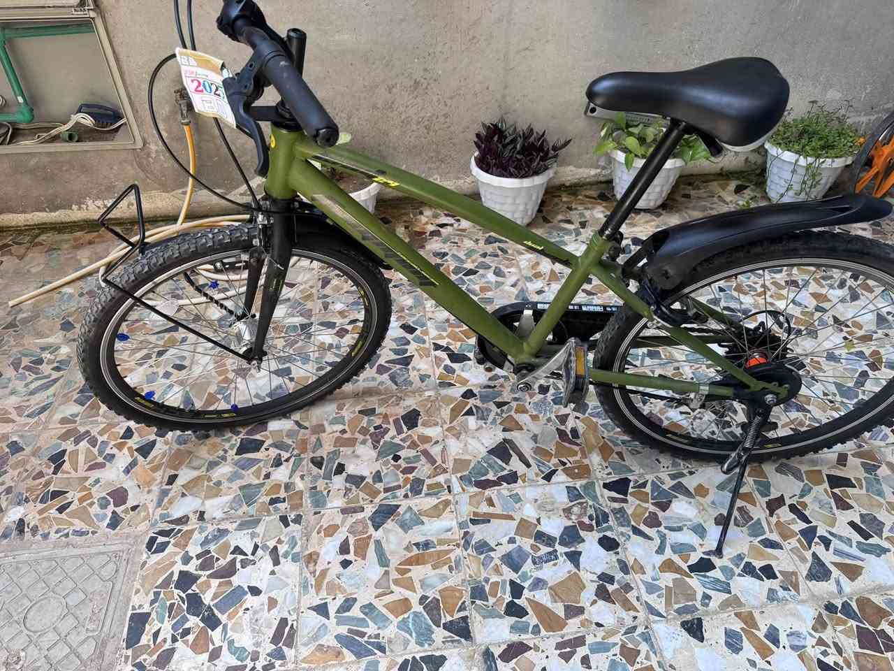 سلام عليكم باسكل لبيع حجم 24  مستخدم شهر  سعر 120  ‏بي مجال بسيط  رقم***********￼

