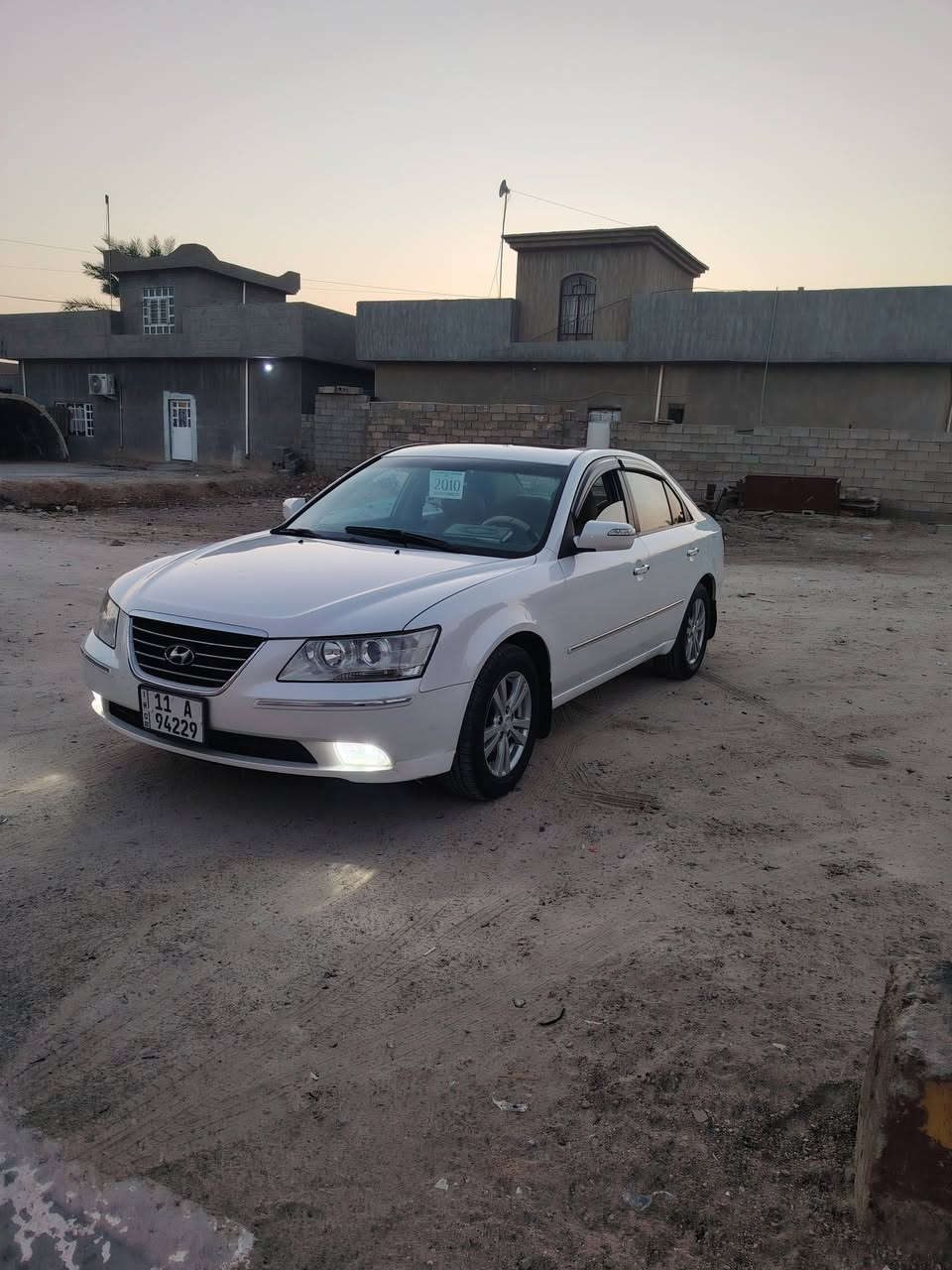 السلام عليكم سياره للبيع سوناتا 2010 محرك 2400 سياره رقم بغداد بيها ثلاث قطع سعر 125  اي استفسار على هذا الرقم ***********
