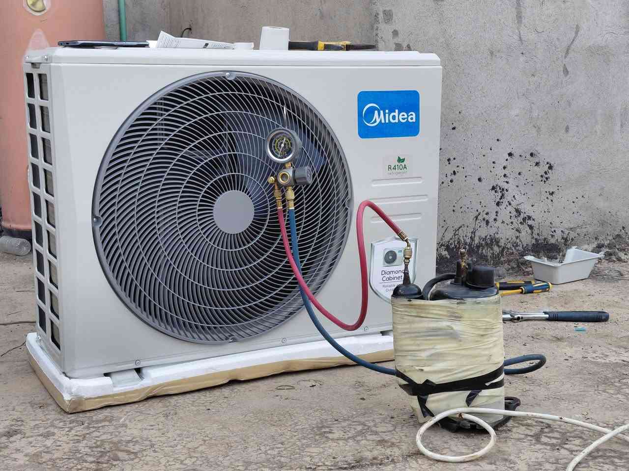 🔧 خدمات سجاد للتبريد 🔧

✔️ صيانة السبالت بجميع الأنواع
✔️ غسل السبالت (داخلي وخارجي)
✔️ تنظيف منظومات التبريد بالكامل
✔️ تعبئة غاز وفحص شامل
✔️ تركيب وفك أجهزة التبريد

💯 خبرة – جودة – ضمان على العمل

⏰ خدمة سريعة وعلى مدار الساعة

📞 للحجز والاستفسار: ***********

❄️ تبريد أفضل… هواء أنقى… راحة تدوم ❄️​للتواصل معنا:
📱 ***********
📱 ***********
