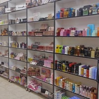 محل تجميل • ١٥ باترينة • سايدين مقابل مولتي فروتي