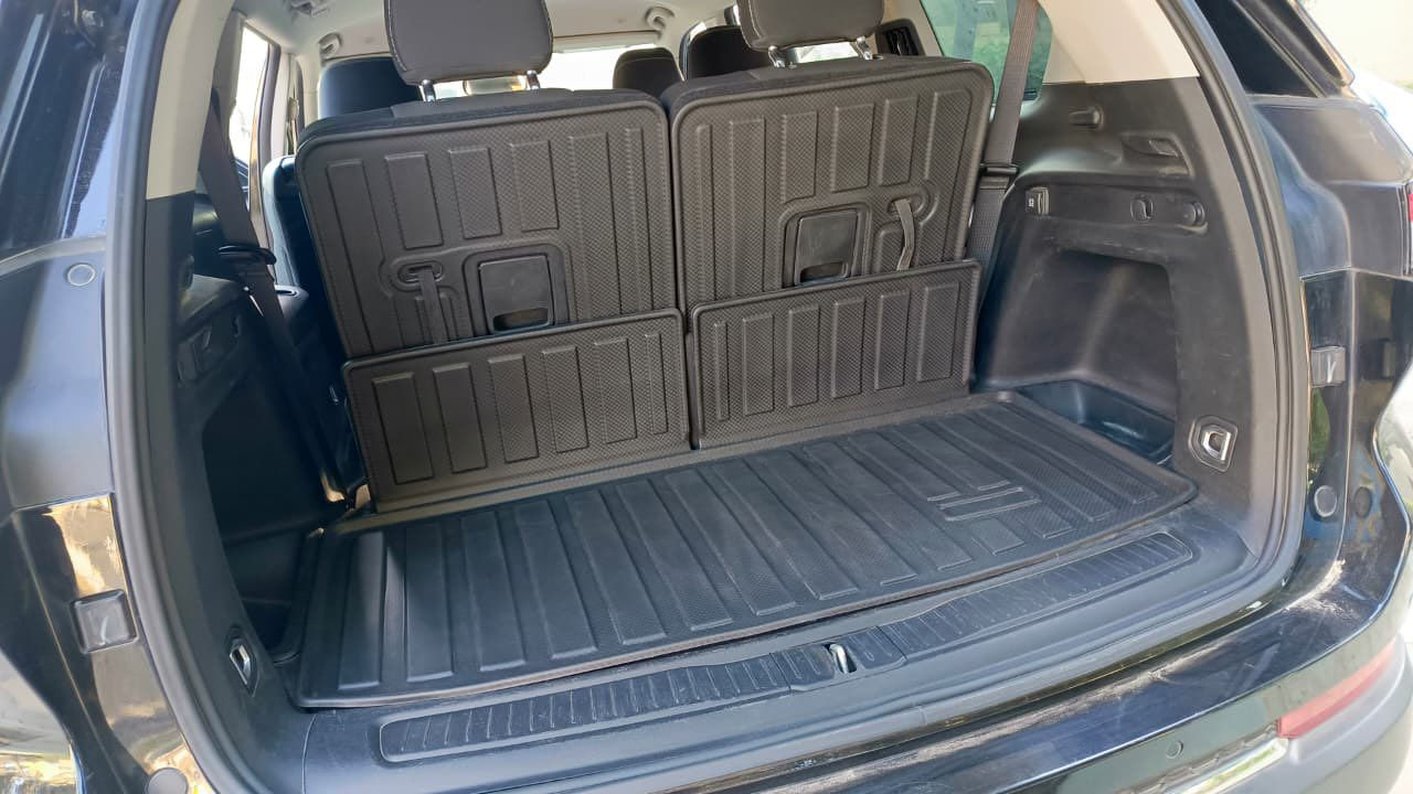 ارضيات جيب شكل الجديد كشن منفصل 
ارضيات جيب ٥ راكب مع فرشة الصندوك  
يغطي الدوسة
يوجد توصيل لجميع المحافظات 
***********
