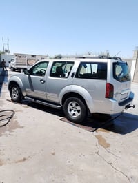 /نيسان باثفندر موديل ٧ رقم بغداد هزه جديده بسمي محرك كير كهرباء تاير ب...