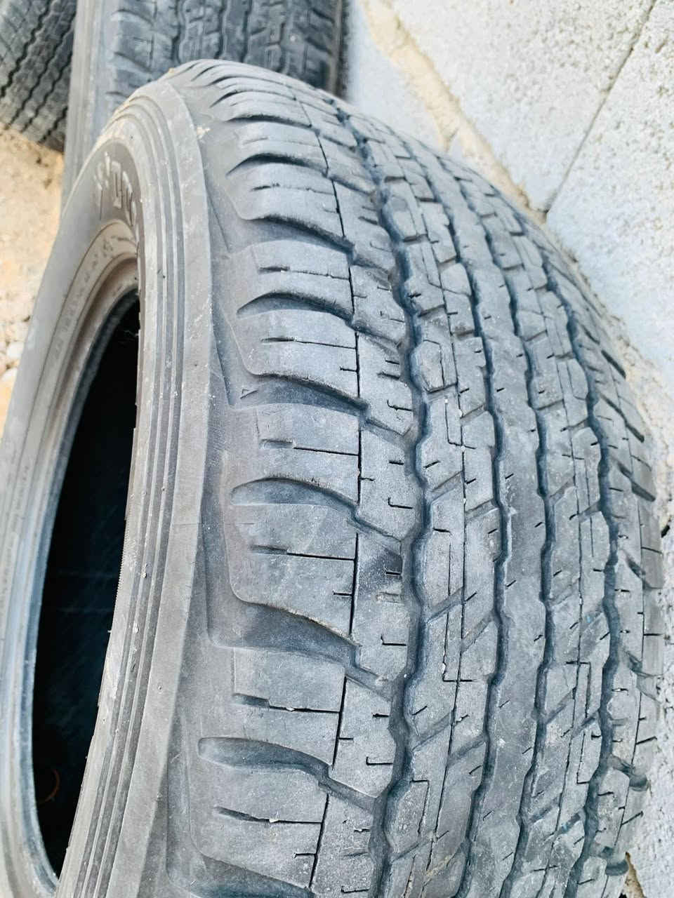 سلام عليكم
تايرات دلوب ياباني 250/60R18. حجم 18 شرط جديد صناعه ٢٠٢٤ ما متعوبات 
سعر ٤٥٠ مكاني بصره 
للتواصل ***********
