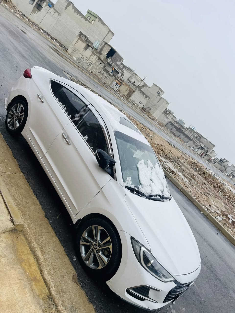 السلام عليكم
النترا للبيع 
موديل 2018 
خليجي بلا ضرر 
محرك 2000 
شرط لا  صرف لا نفخ 
سوبر 
سلايت تحكمات ستيرن 
5 ويل كب 
تبريد مركزي 
السونار مرفق بالصور 
مكاني الموصل يارمجه الشرقيه 
***********
السعر 152 وبيها مجال
