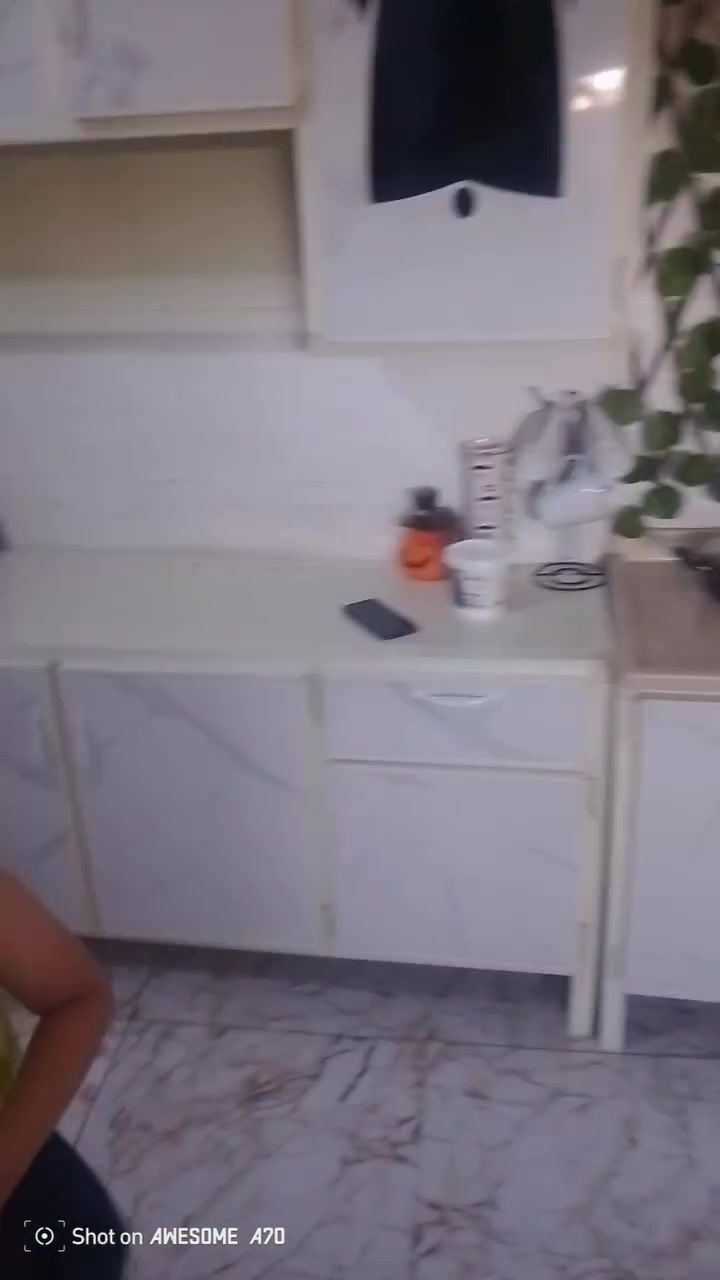 السلام عليكم كاونتر للبيع الطول مع السنكي 3امتار ونص جهاز مو تزكام *********** هاذه رقمي
