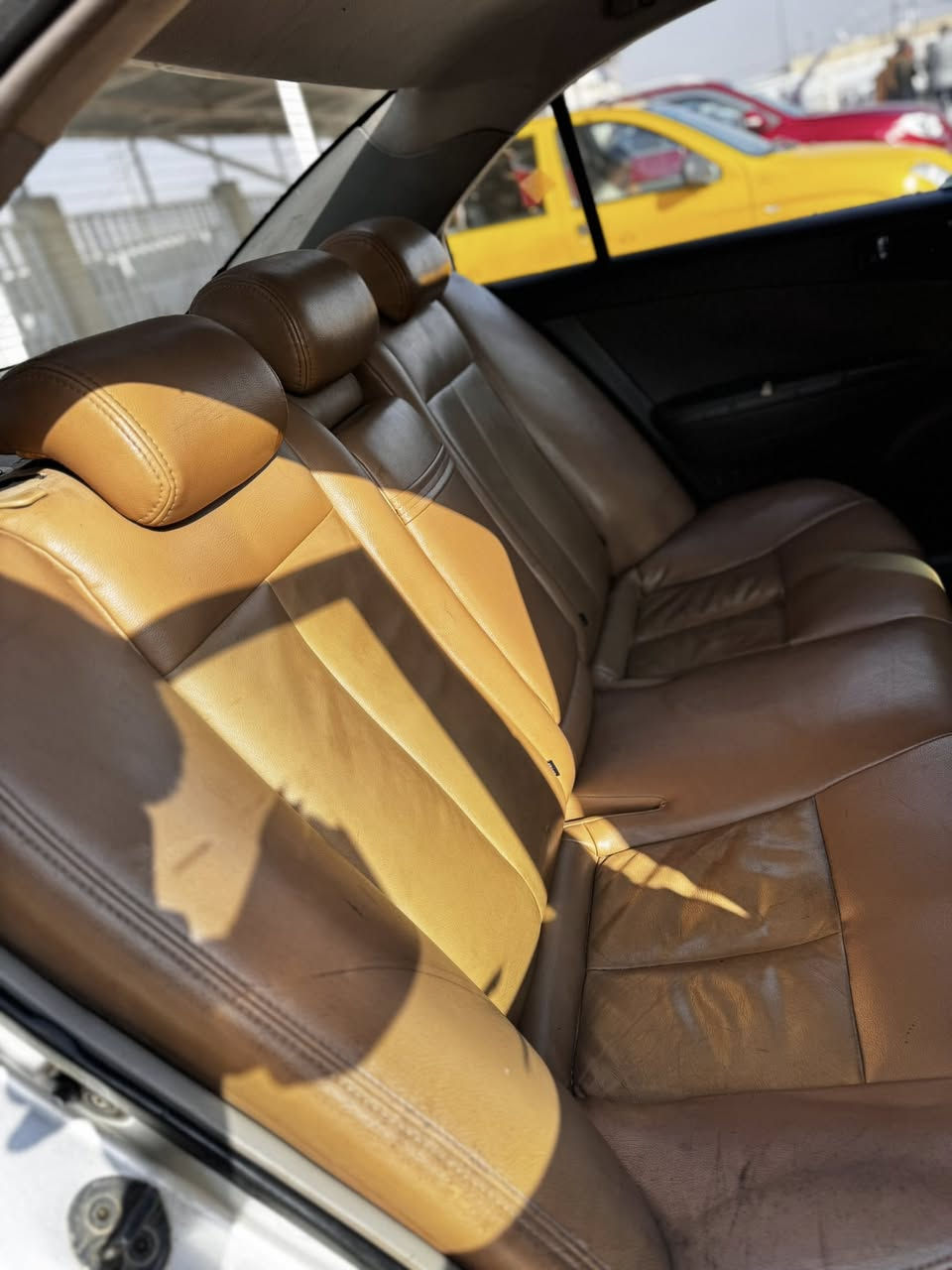 السلام عليكم سوناتا للبيع موديل2008 - دواخل سياره محدثه 2010 مكينه وكير وحداديه وكرهبايات تخم تاير تبريد جاهزه مكتبه 2400 اربع حساسات كير 4 نمر رقم بصرة مشروع وطني وين مايعجبك تداور وارد امريكي تكسي سياره حلوو وجاهزه مكان  واسط _ الكوت 
سياره محولها غاز + بانزين 
*********** سنويه جديده

سعرها ب80 وبيها مجال
